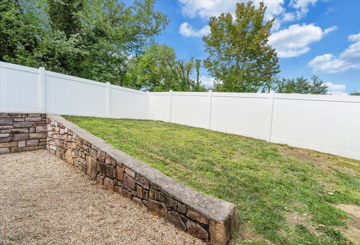 430 Tinker AVE - Photo 32