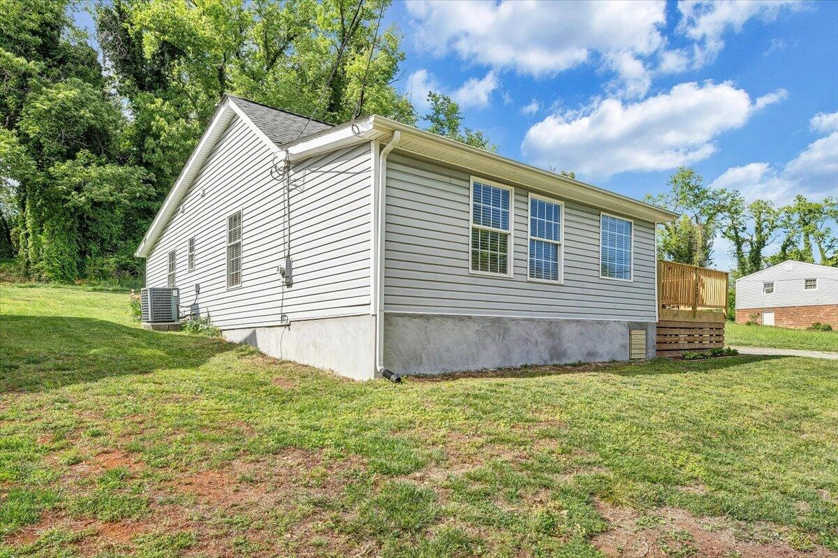 430 Tinker AVE - Photo 34