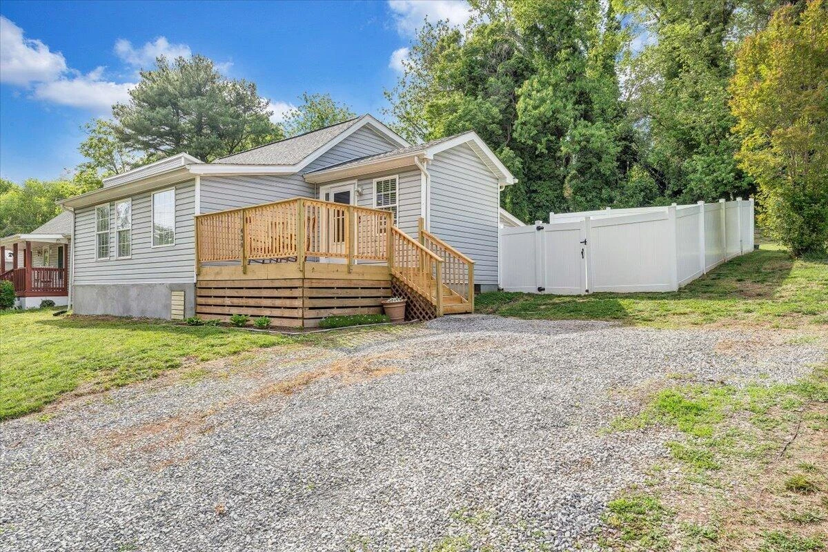 430 Tinker AVE - Photo 35