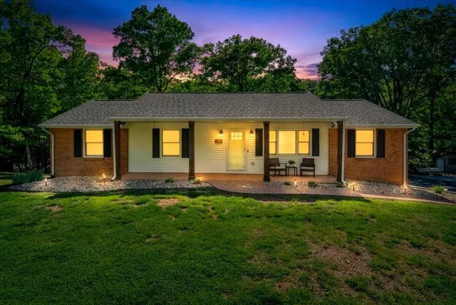 771 Oak DR, Blue Ridge, VA, 24064