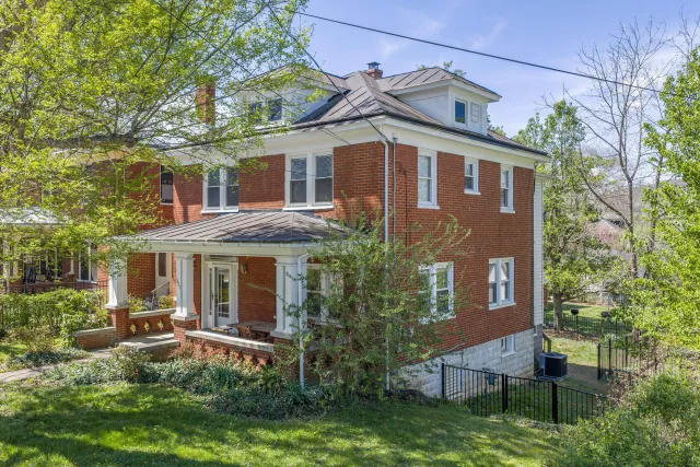 521 Main ST