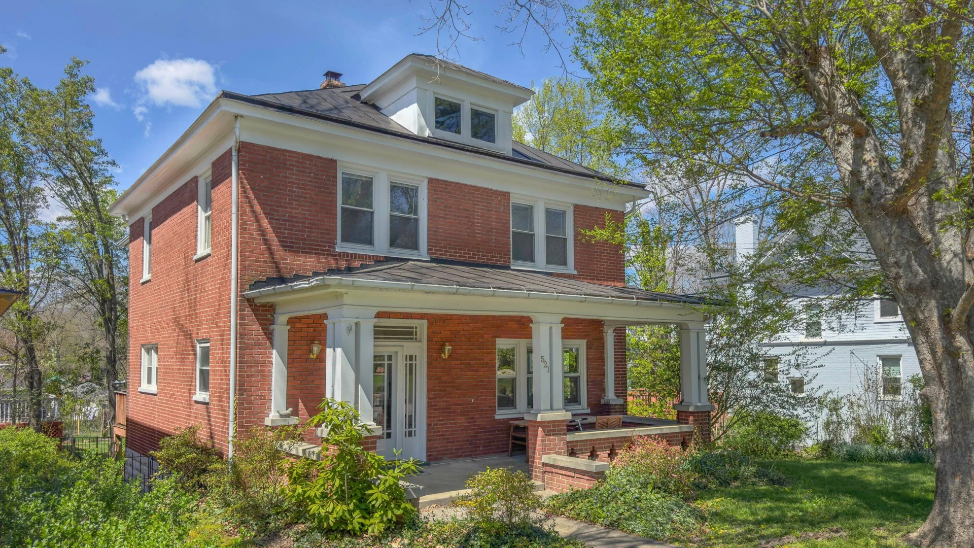 521 Main ST - Photo 4