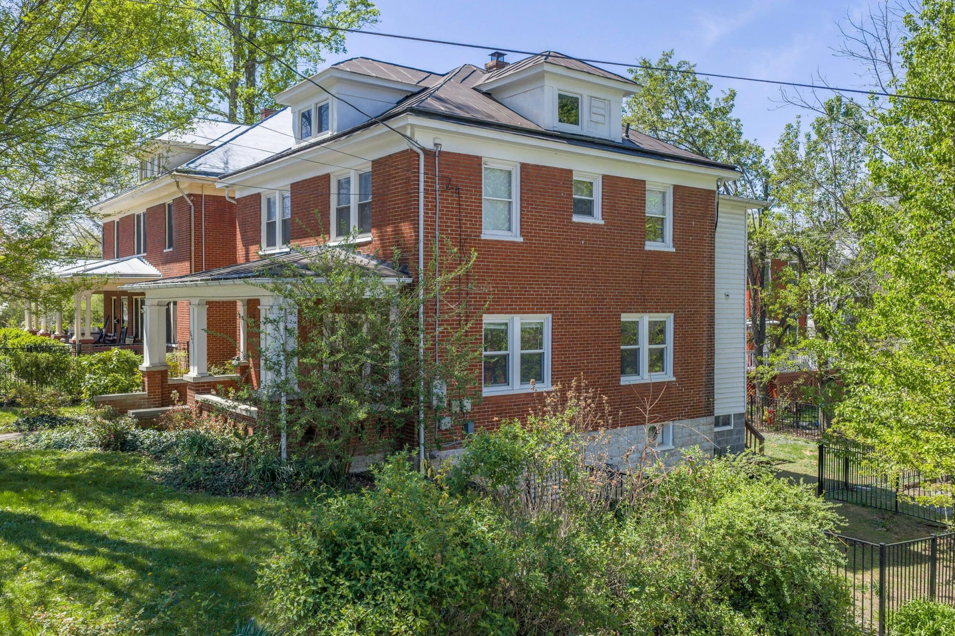 521 Main ST - Photo 6