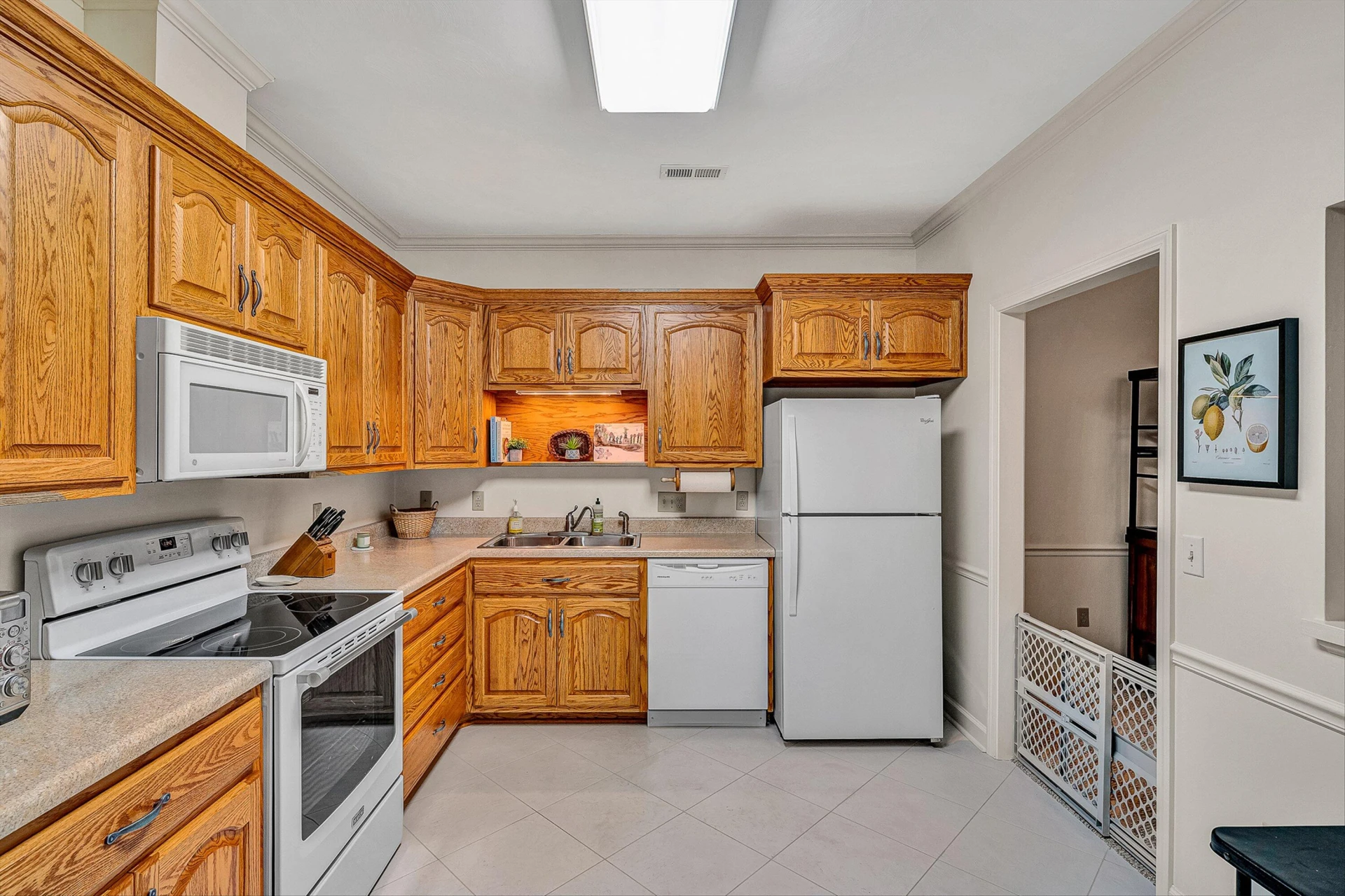 3050 McVitty Forest DR #APT 106 - Photo 10