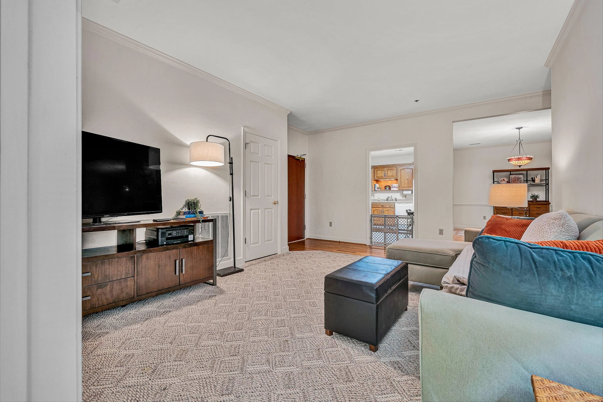 3050 McVitty Forest DR #APT 106 - Photo 8