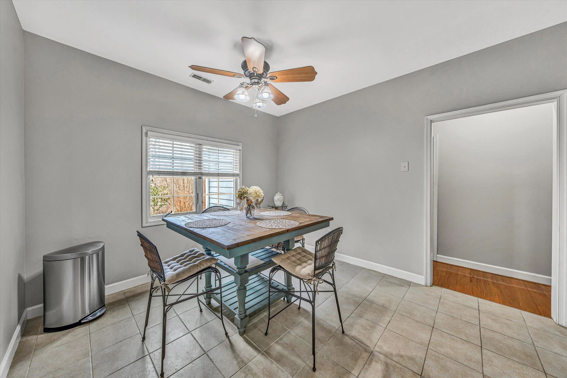 100 Waterside DR - Photo 15