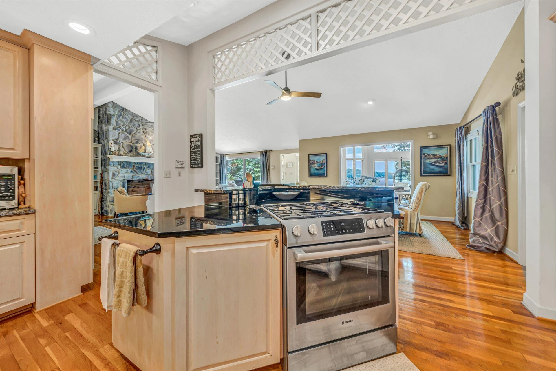 150 Providence LN - Photo 18
