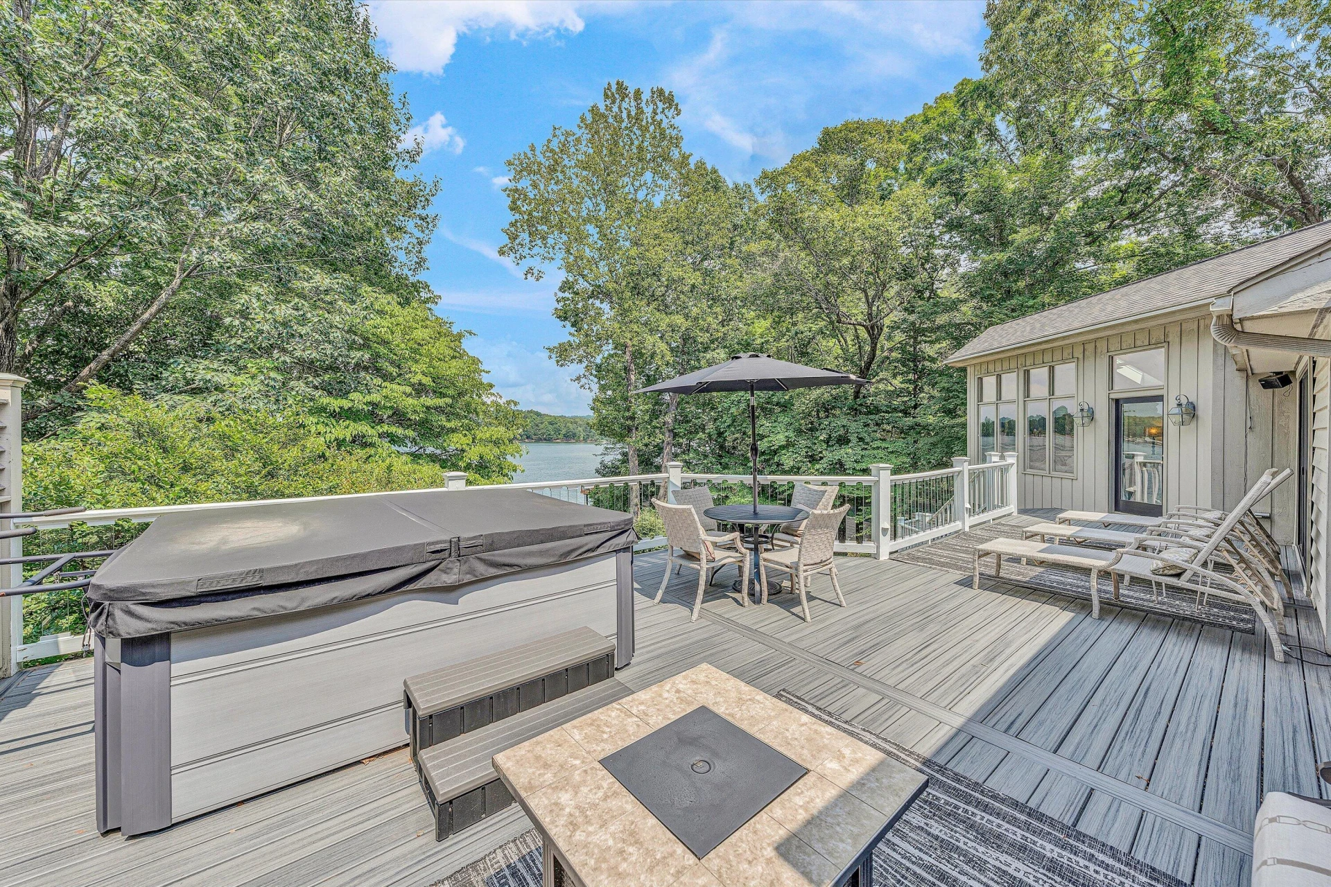 150 Providence LN - Photo 40