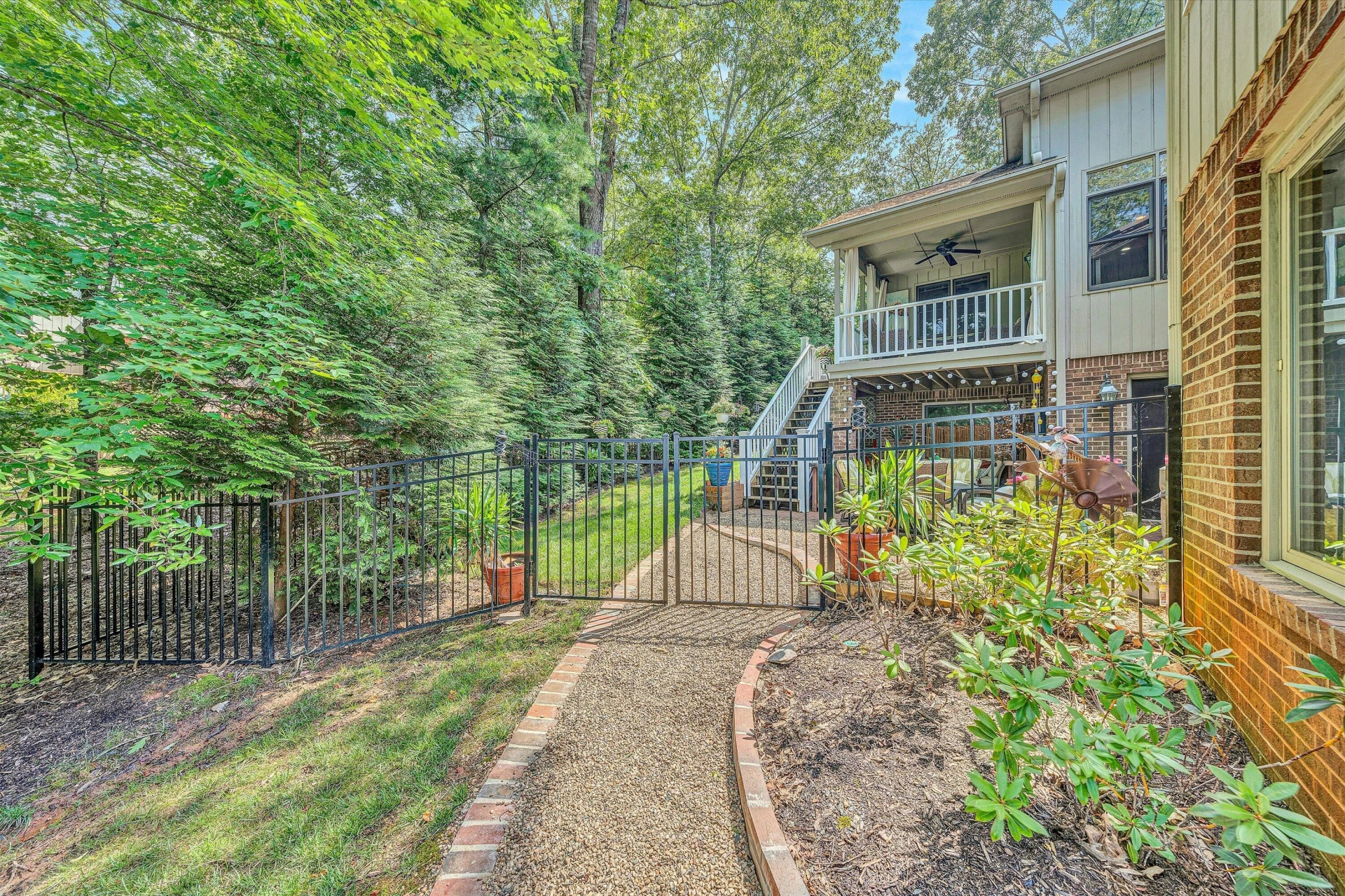 150 Providence LN - Photo 65