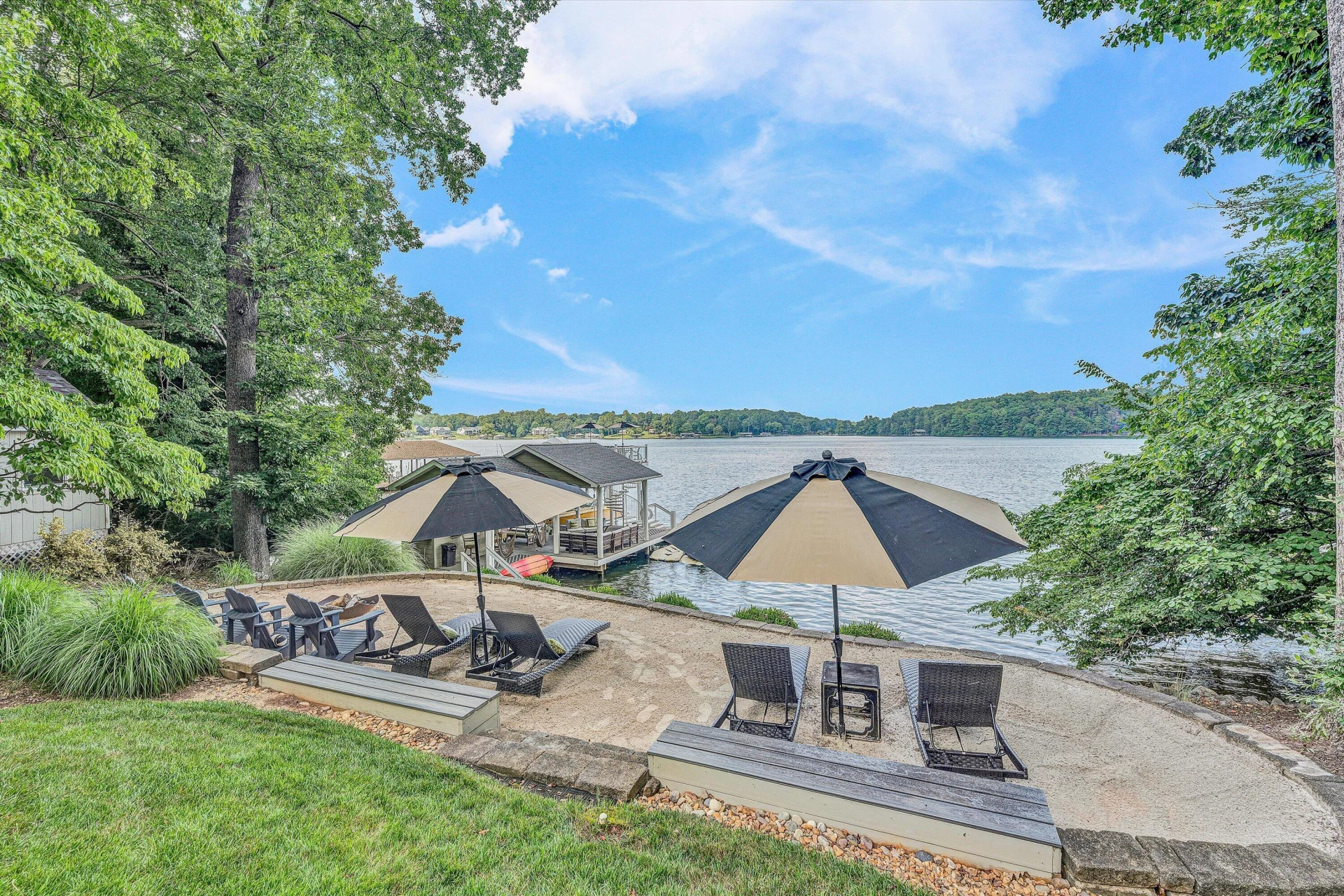 150 Providence LN - Photo 69