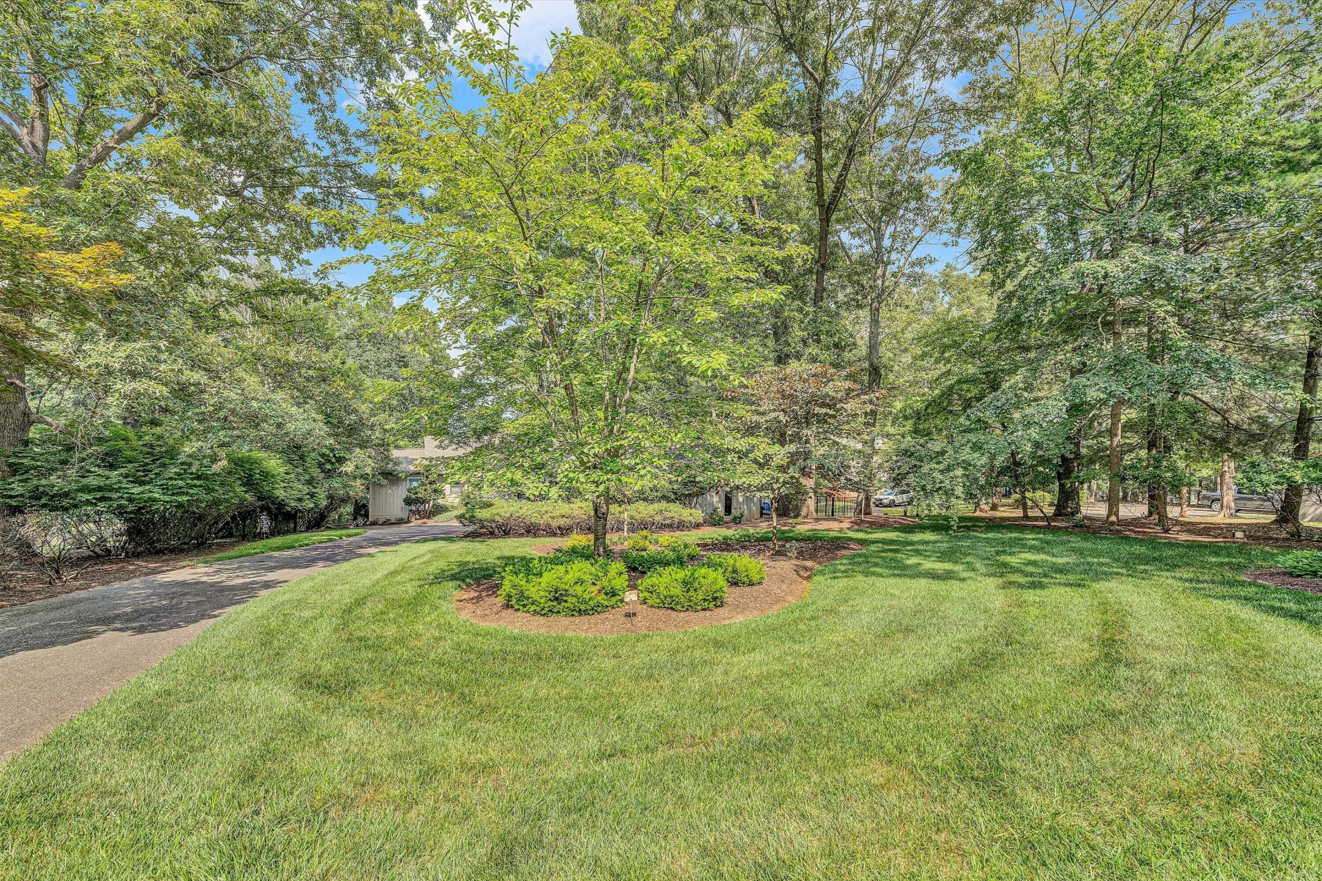 150 Providence LN - Photo 81