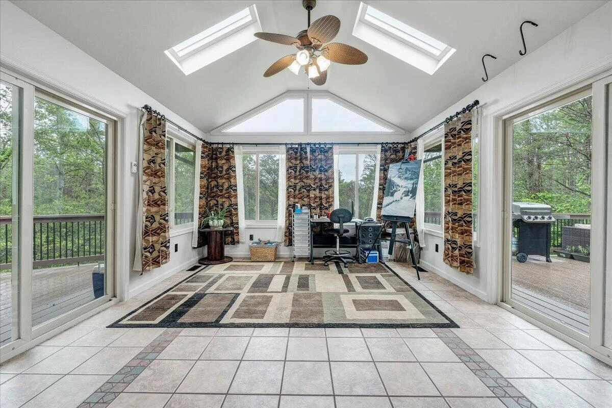 1299 Holiday CIR - Photo 22