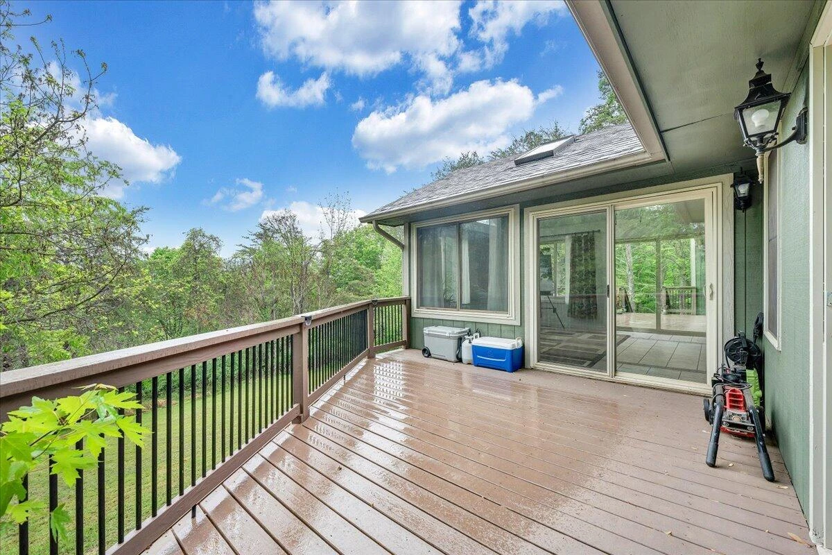 1299 Holiday CIR - Photo 29
