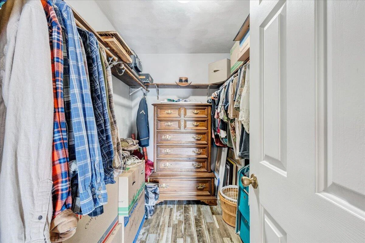 1299 Holiday CIR - Photo 34