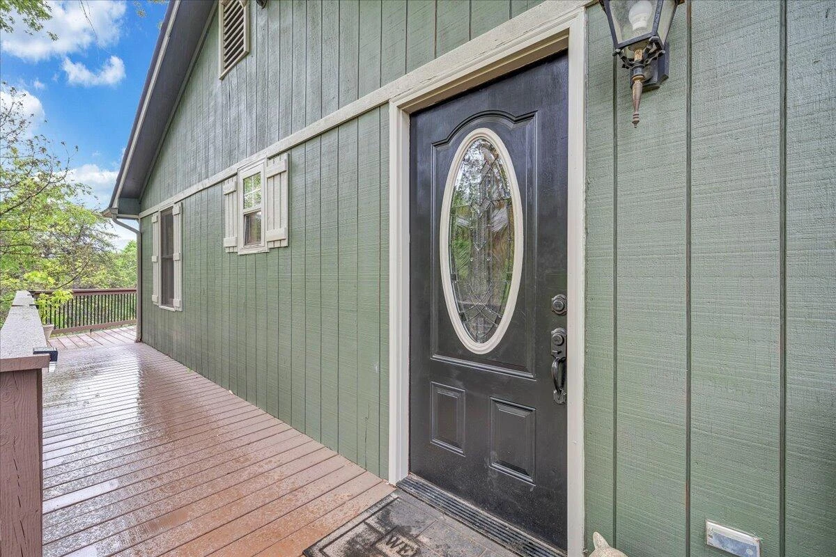 1299 Holiday CIR - Photo 5