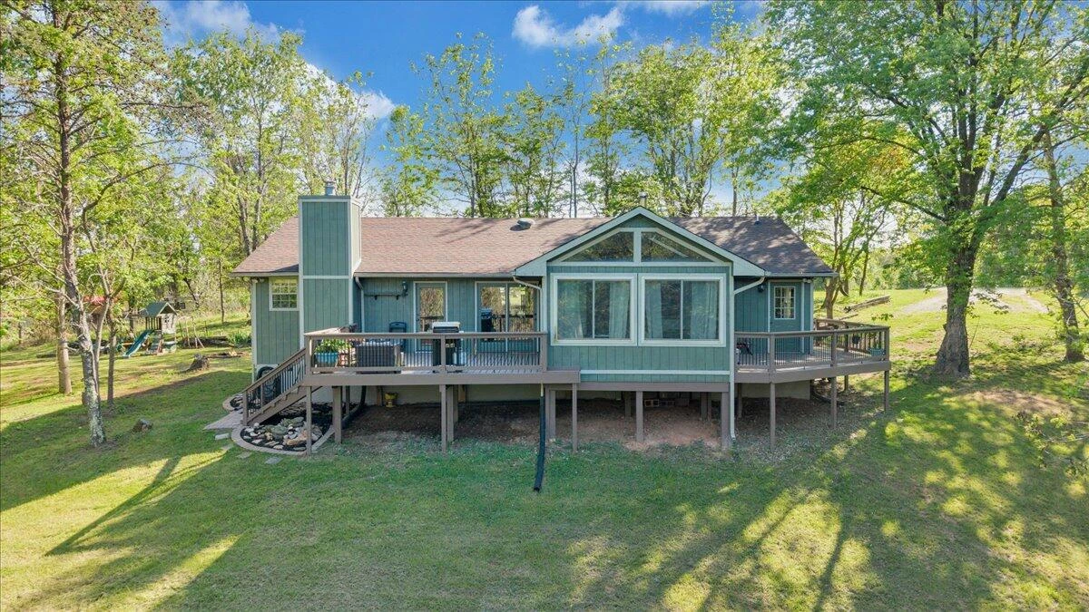 1299 Holiday CIR - Photo 45