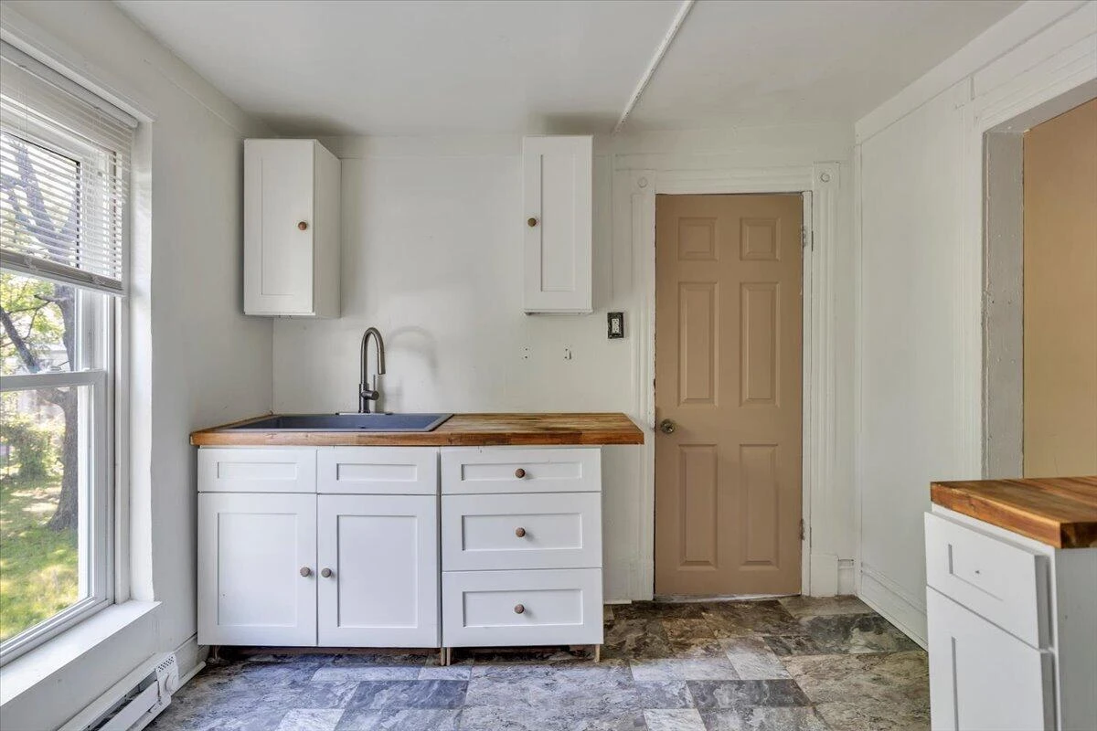 514 9th ST - Photo 17