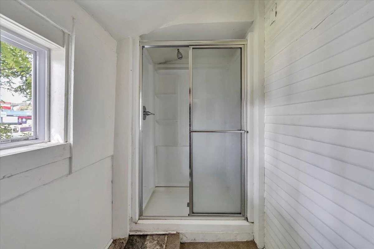 514 9th ST - Photo 19