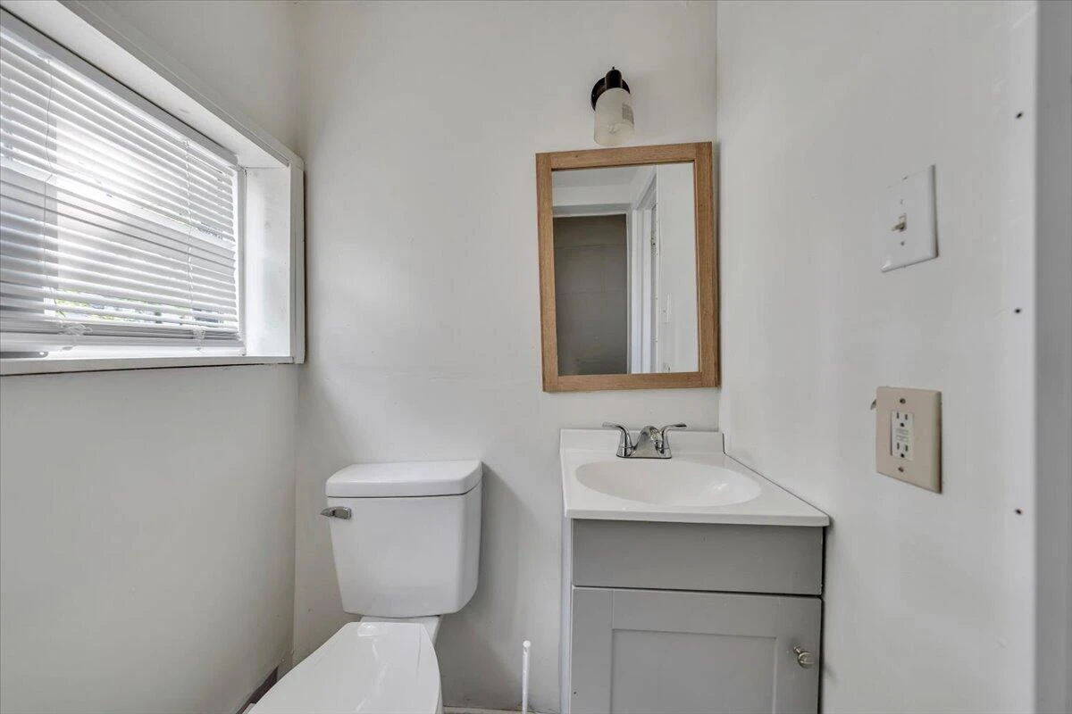 514 9th ST - Photo 7