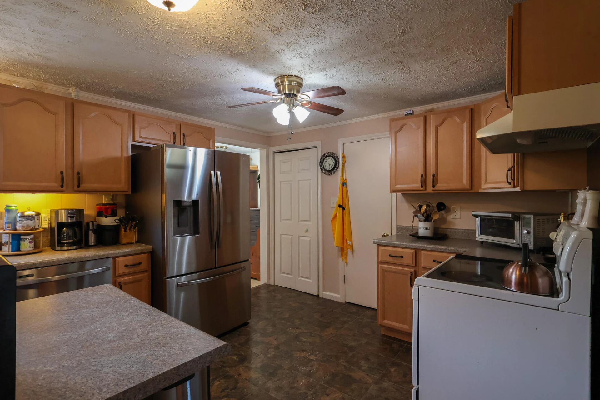 36 Railroad AVE - Photo 6