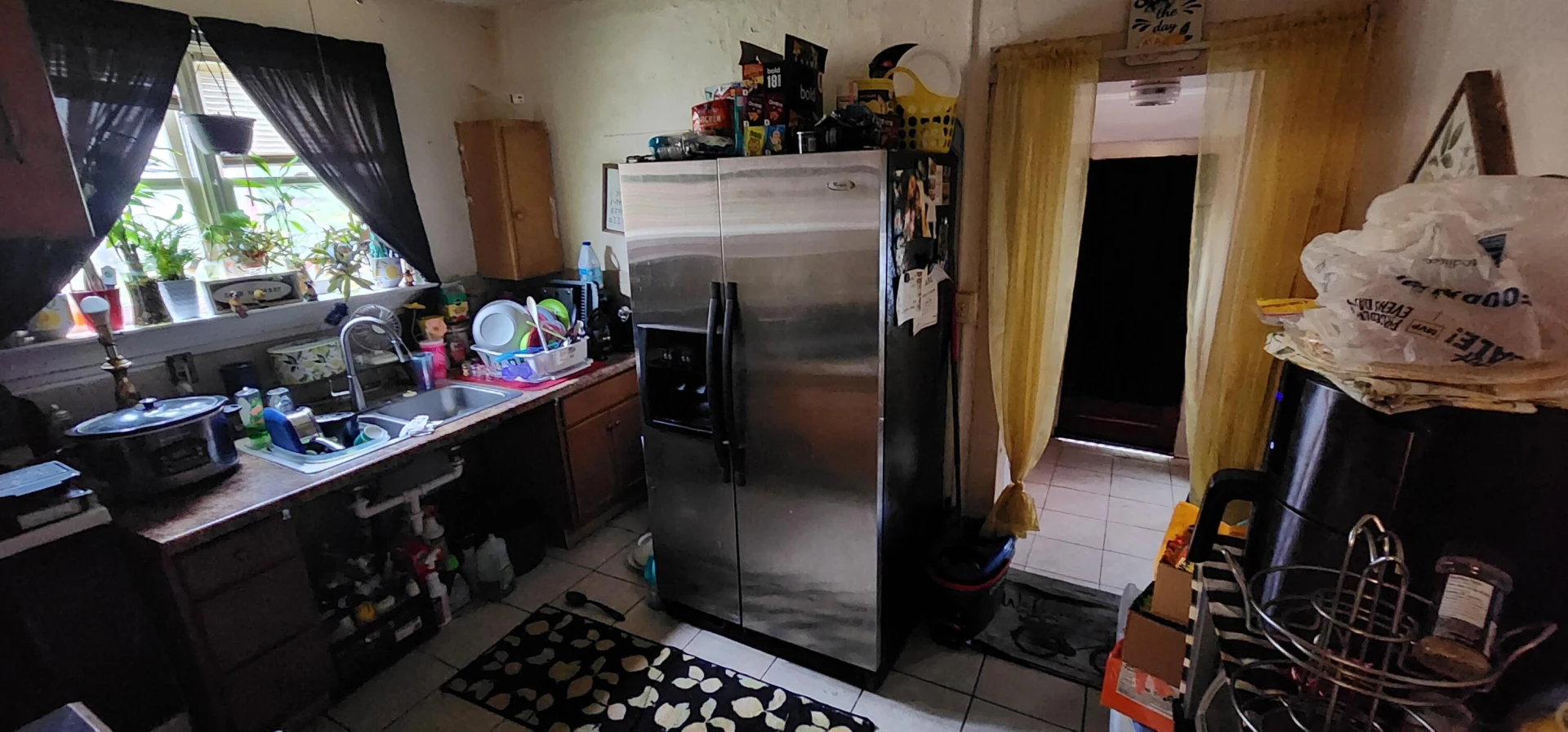 1218 6th ST - Photo 2