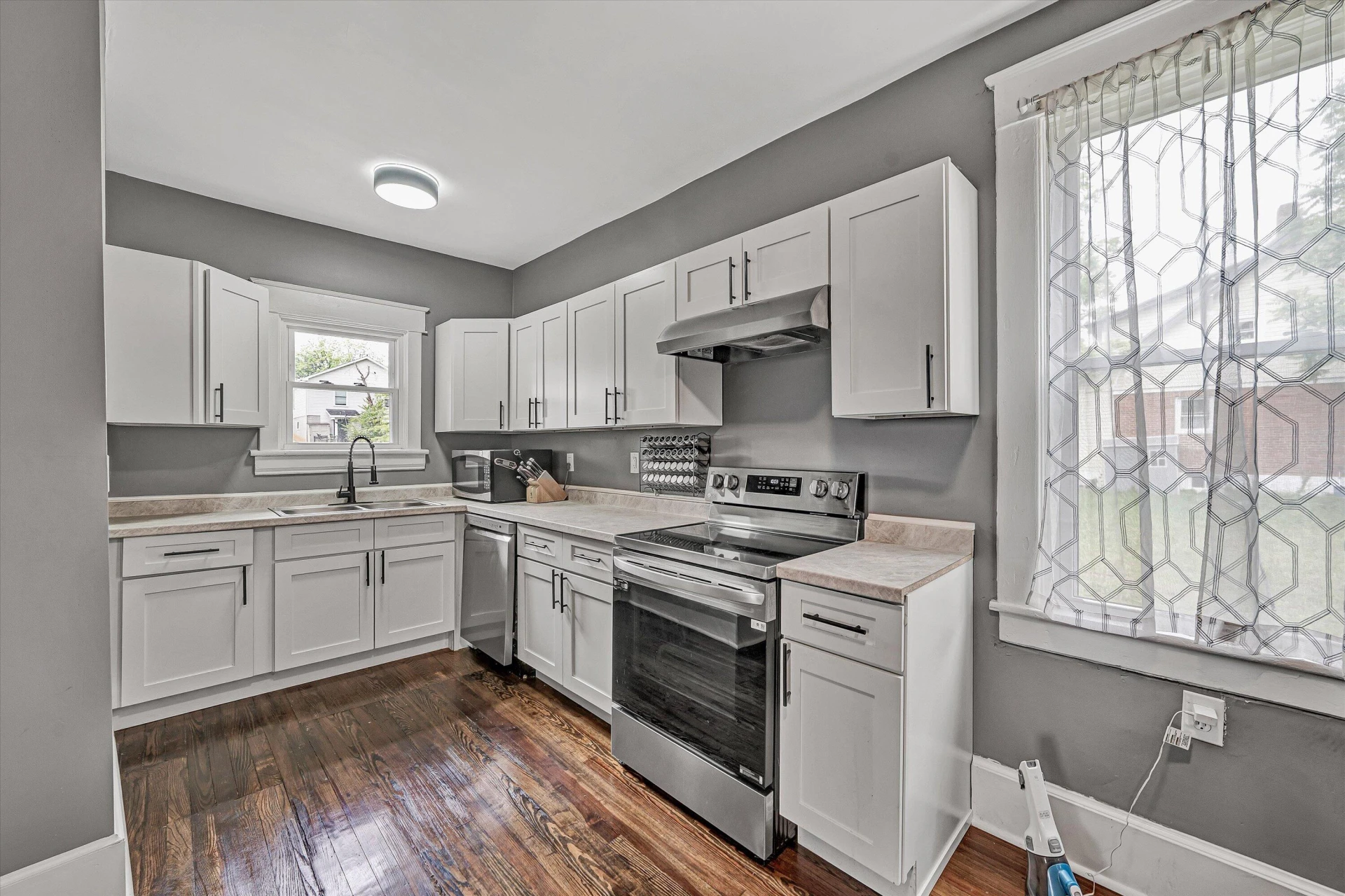 1616 Carroll AVE NW - Photo 14
