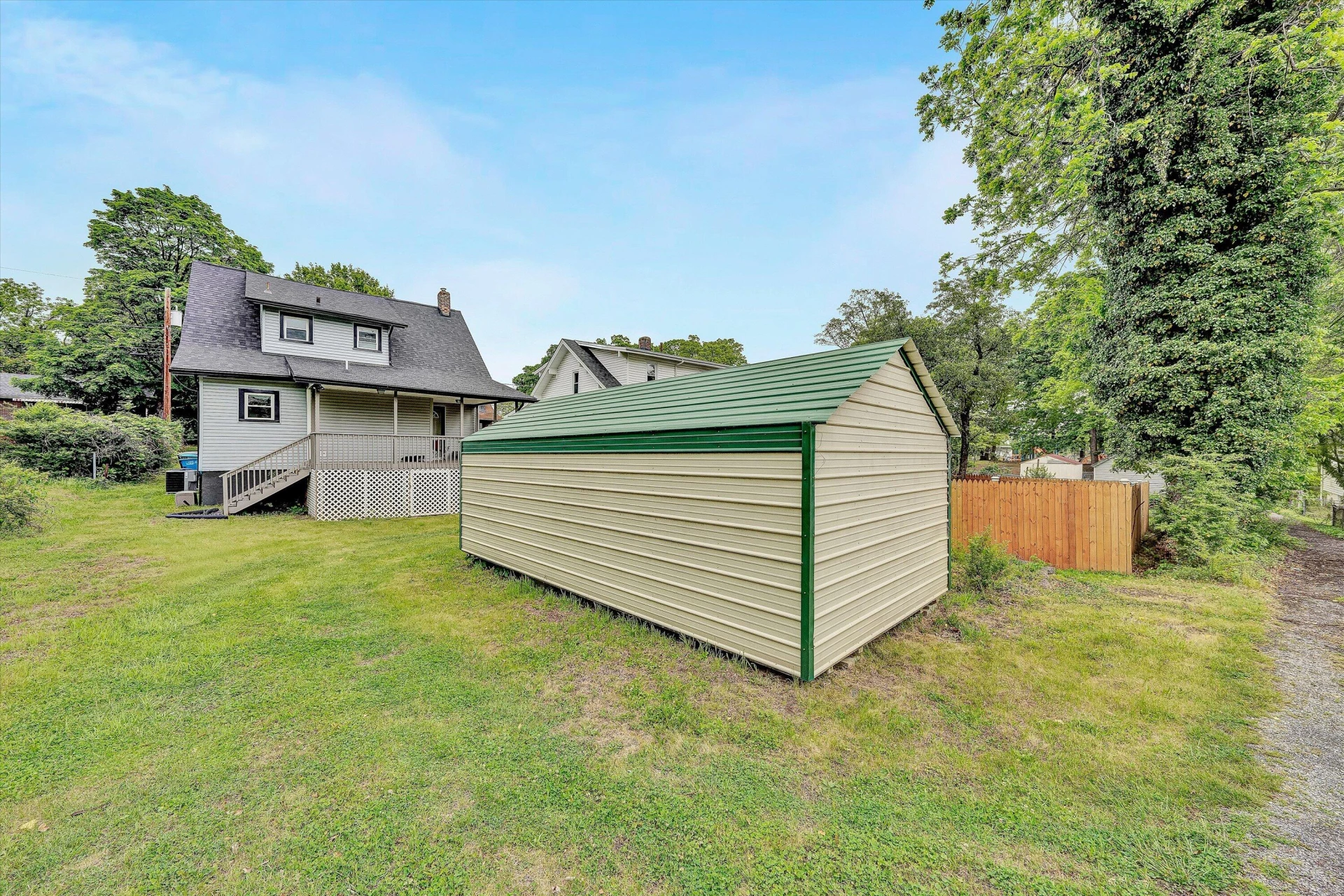 1616 Carroll AVE NW - Photo 32