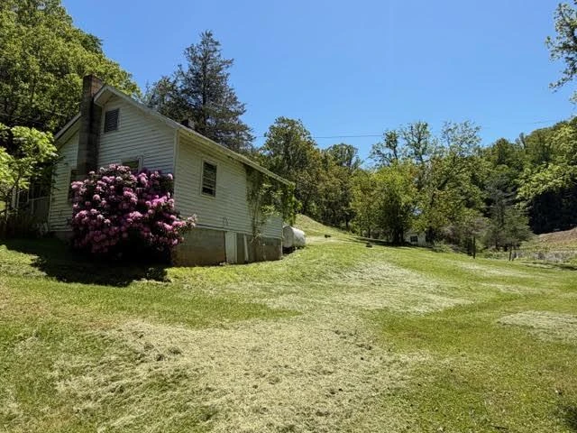 420 Dogwood Hill RD - Photo 2