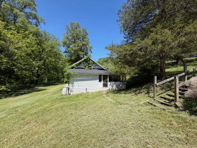 420 Dogwood Hill RD - Photo 4
