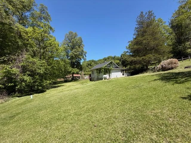420 Dogwood Hill RD - Photo 5