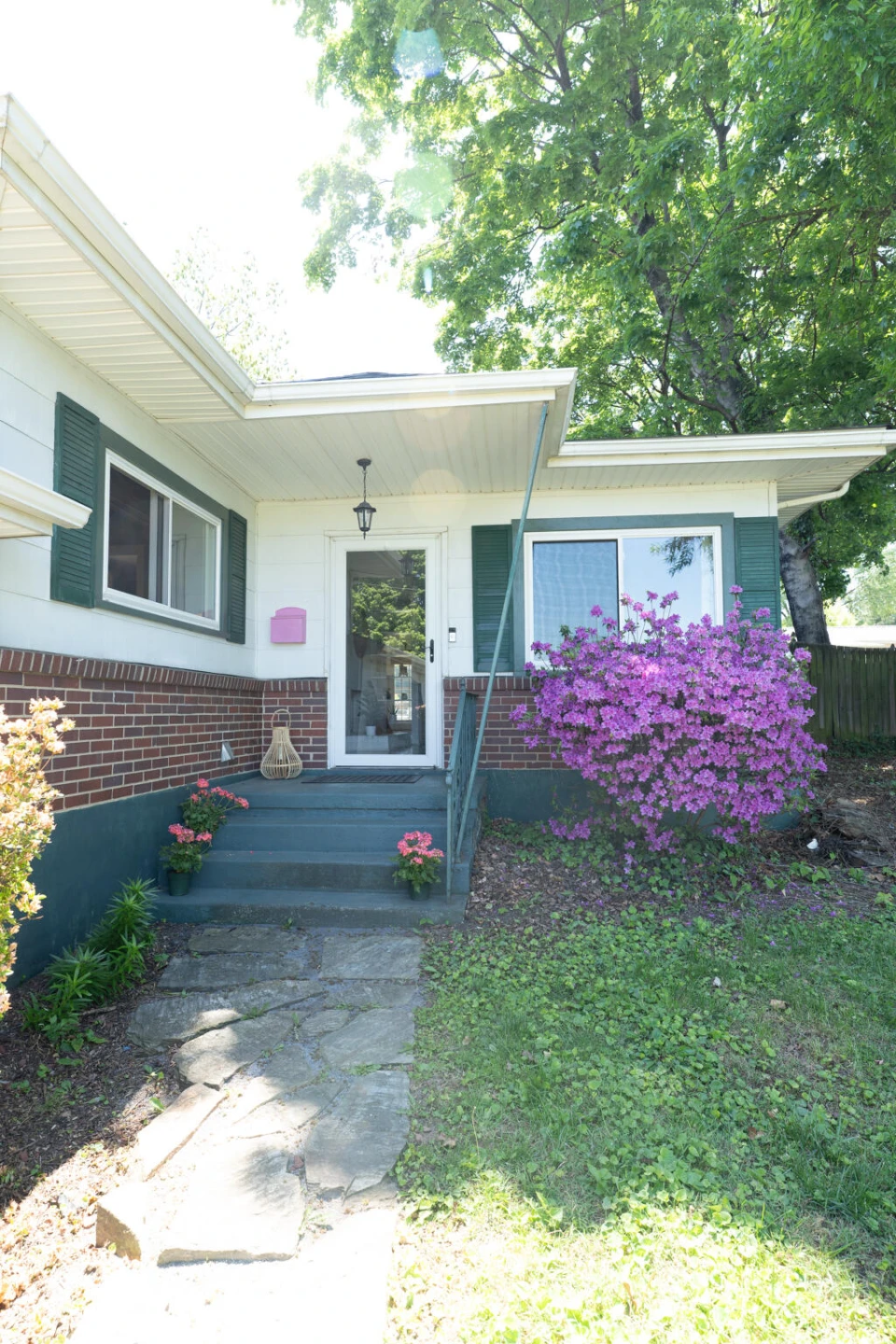 2350 Berkley AVE - Photo 31