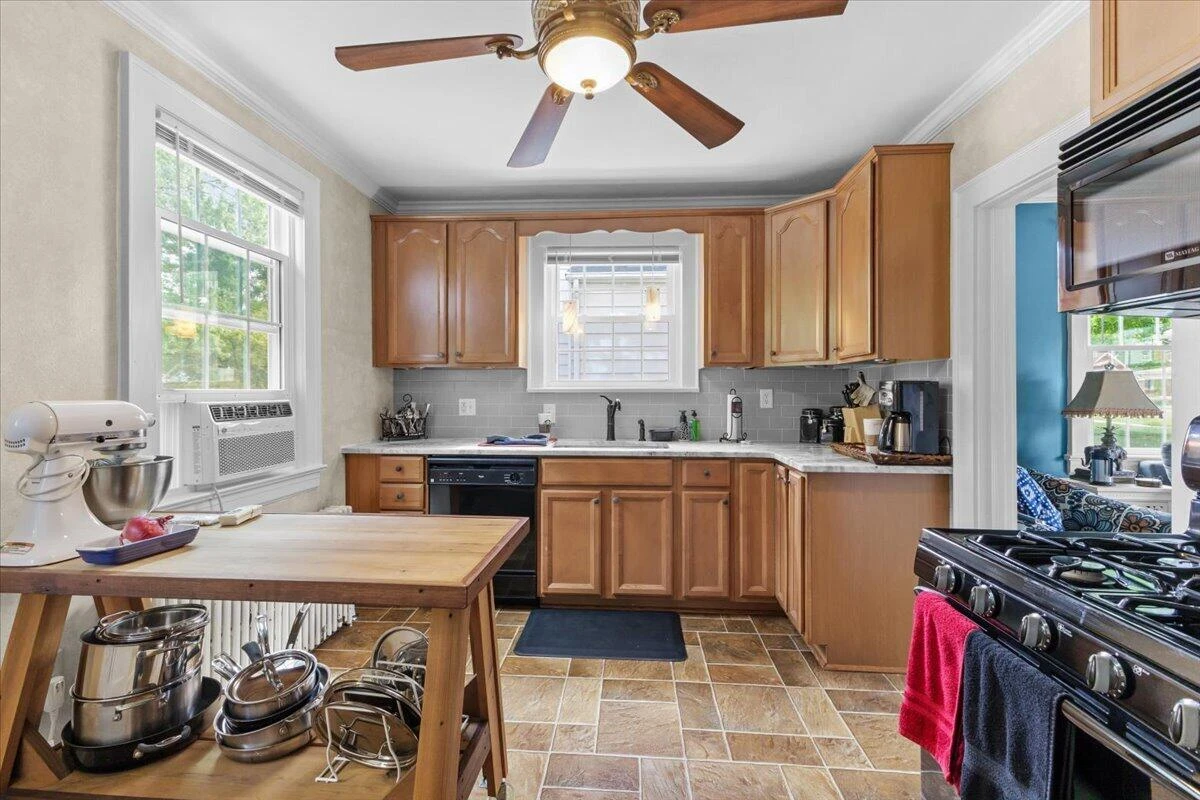 209 Huntington BLVD - Photo 17
