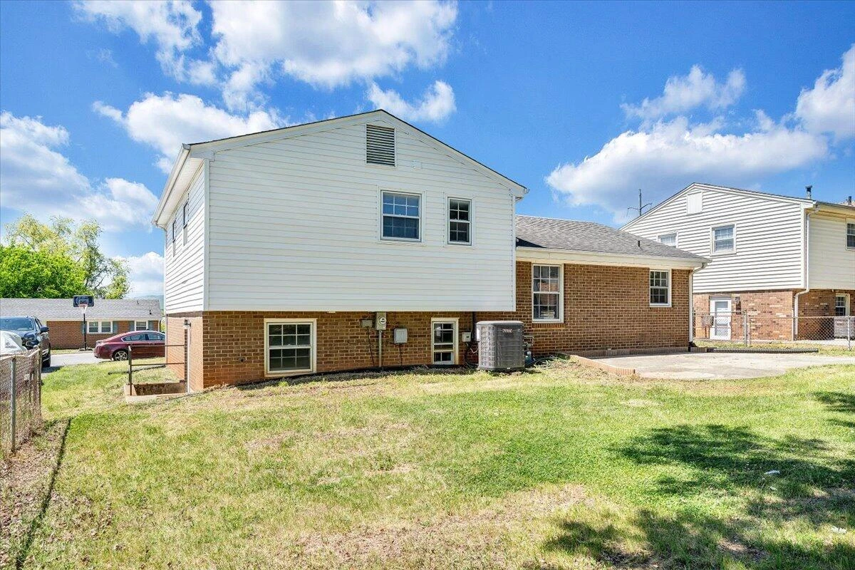 4654 Long Acre DR - Photo 29