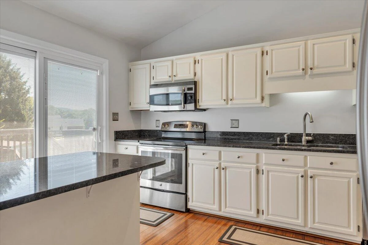 1010 Barrens Village LN - Photo 13