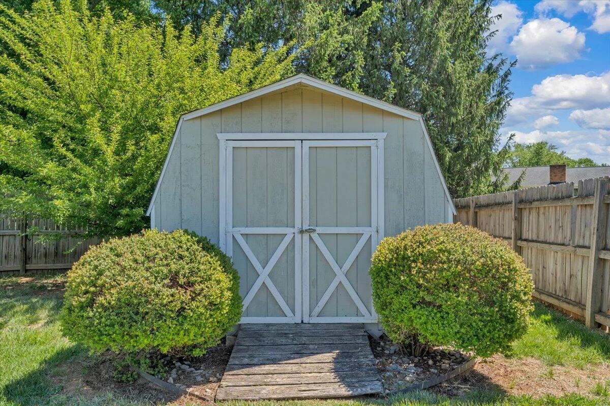 1010 Barrens Village LN - Photo 48