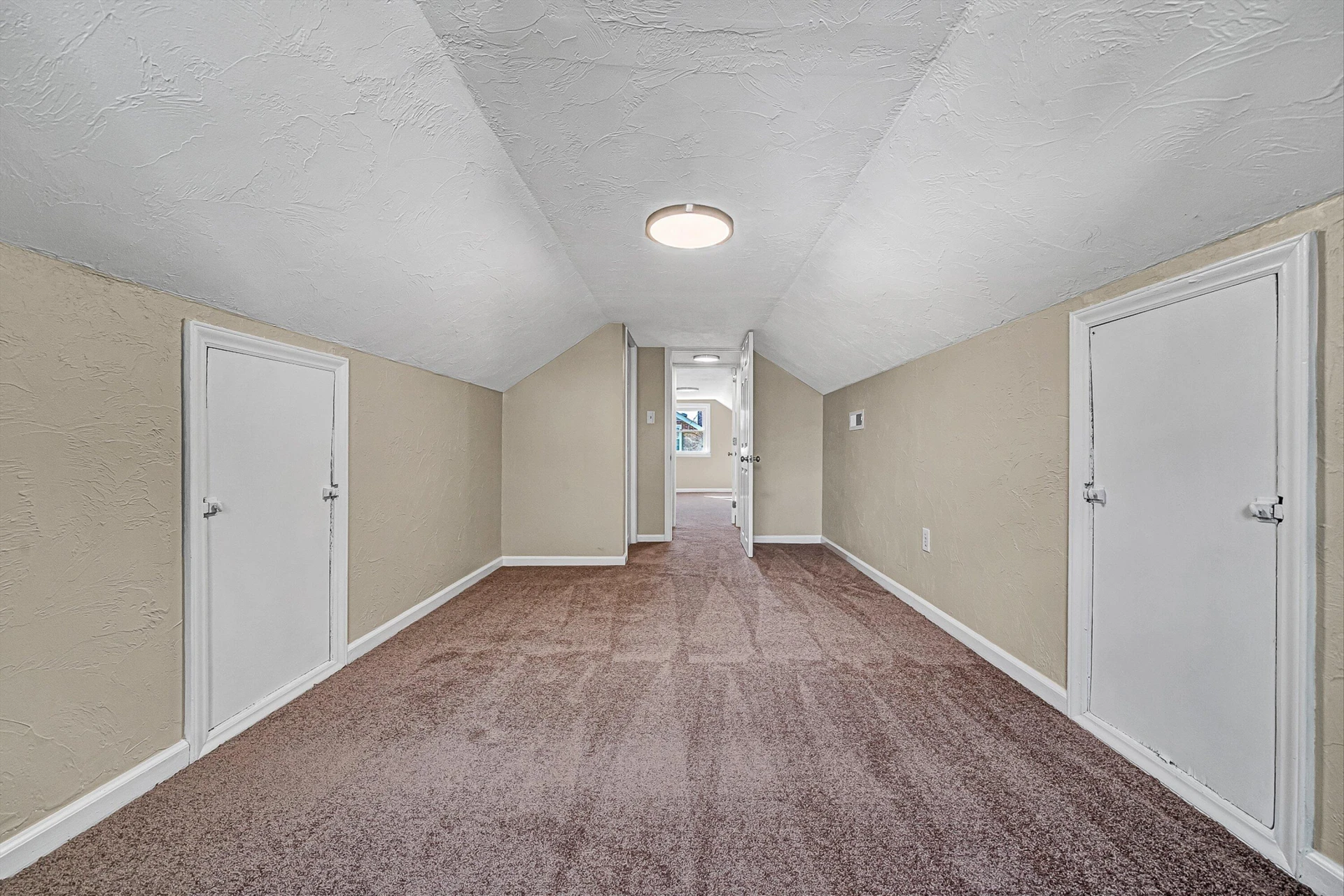2106 Colgate ST - Photo 17