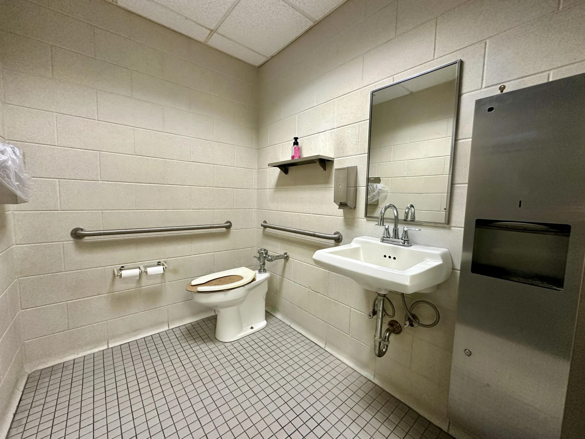 8 Lester ST - Photo 22