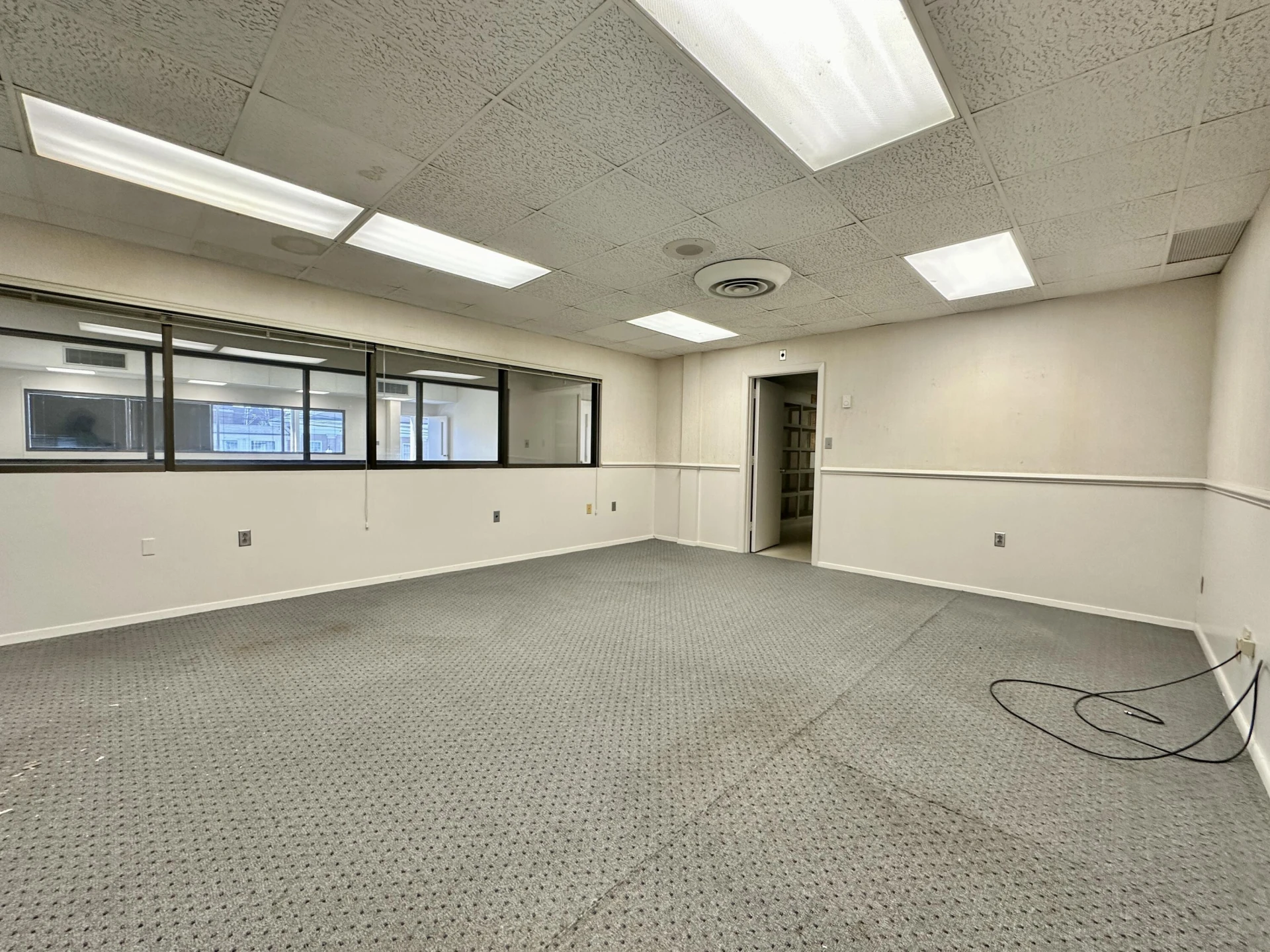 8 Lester ST - Photo 29