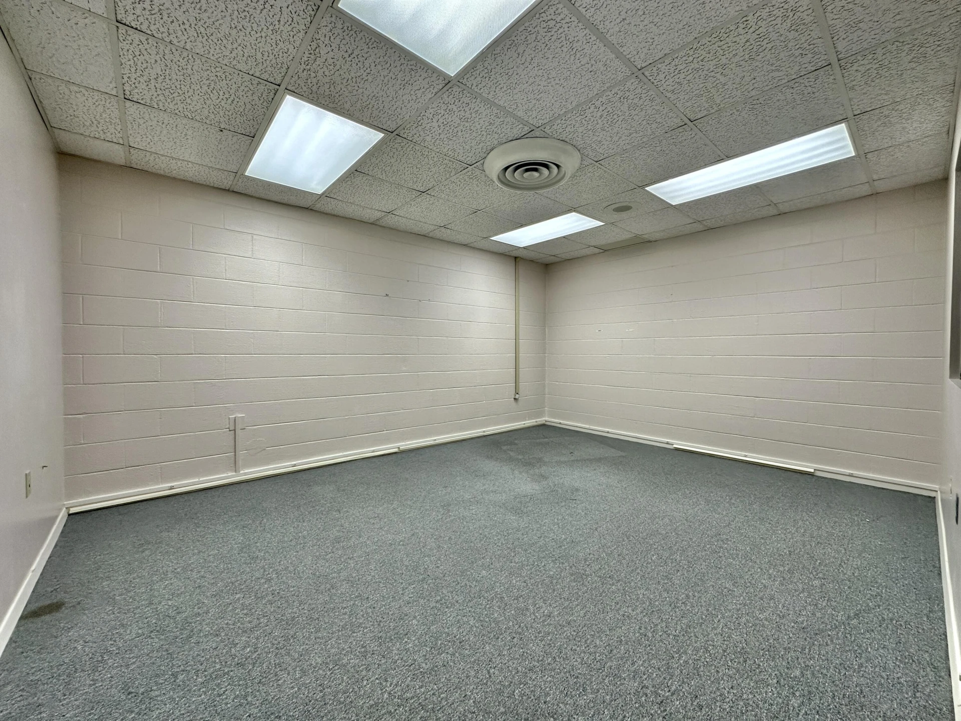 8 Lester ST - Photo 32