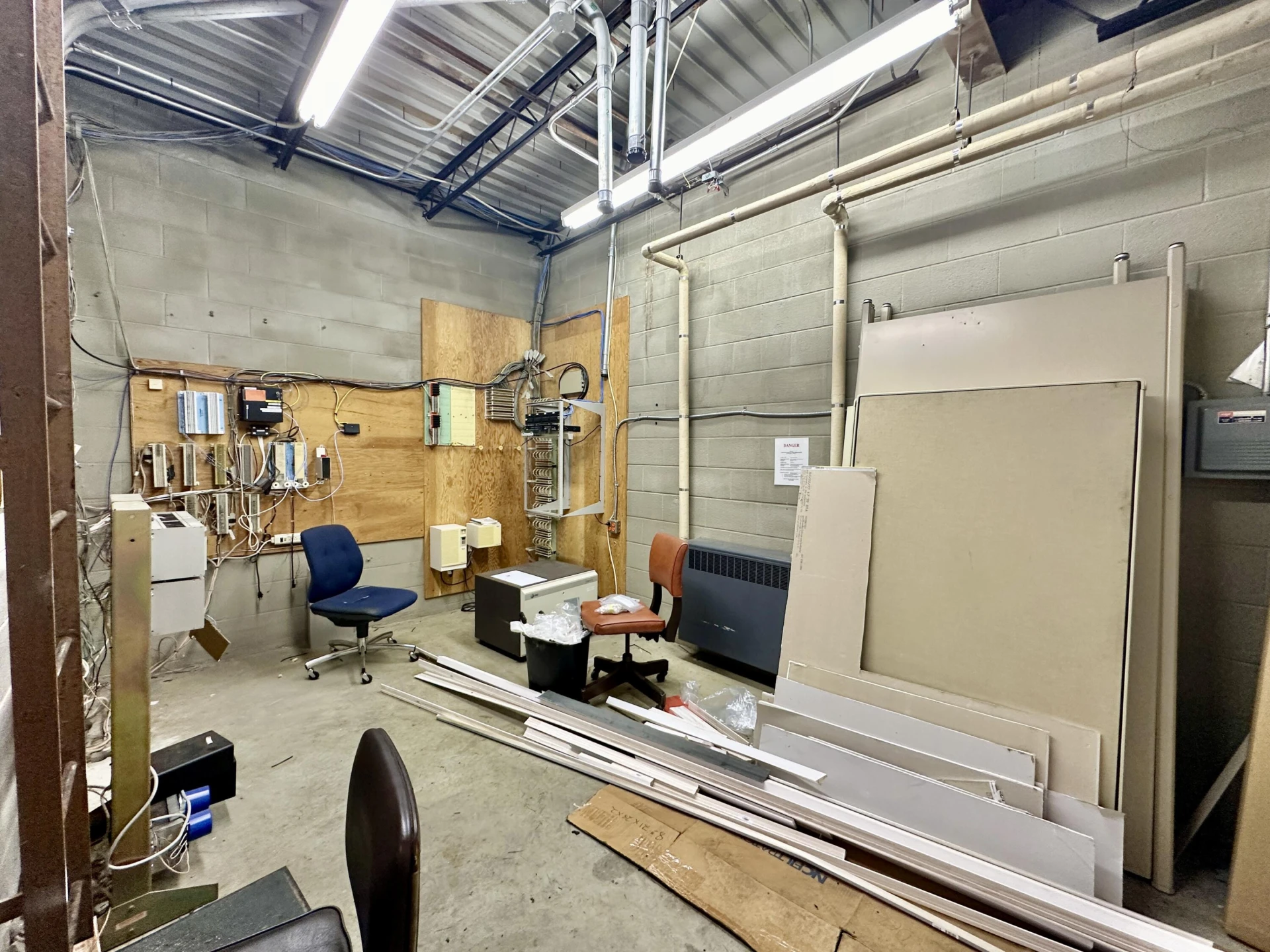 8 Lester ST - Photo 38