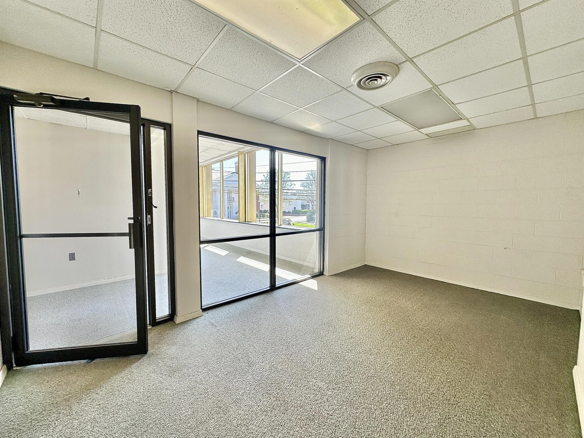 8 Lester ST - Photo 39