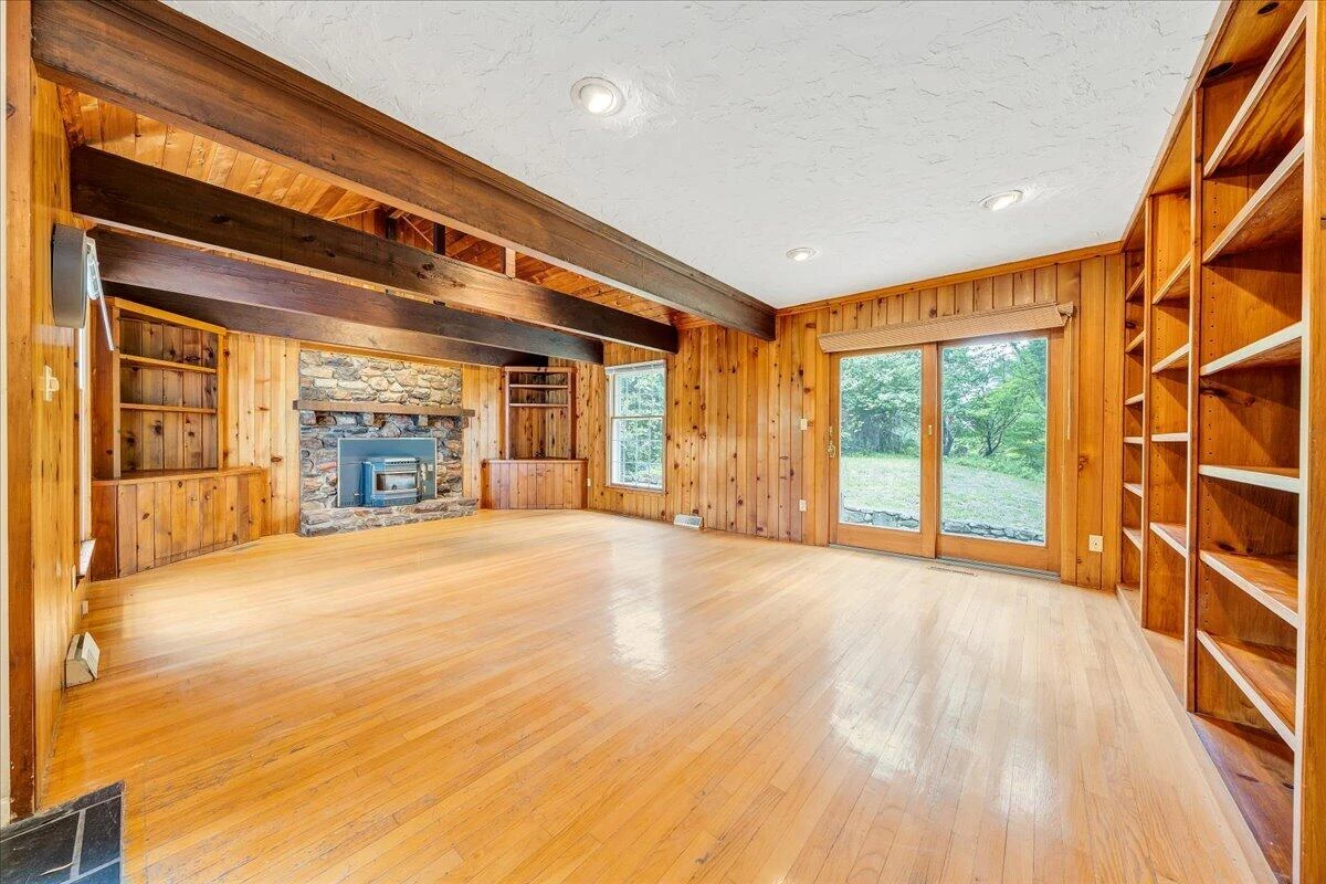 802 Oakwood DR - Photo 11
