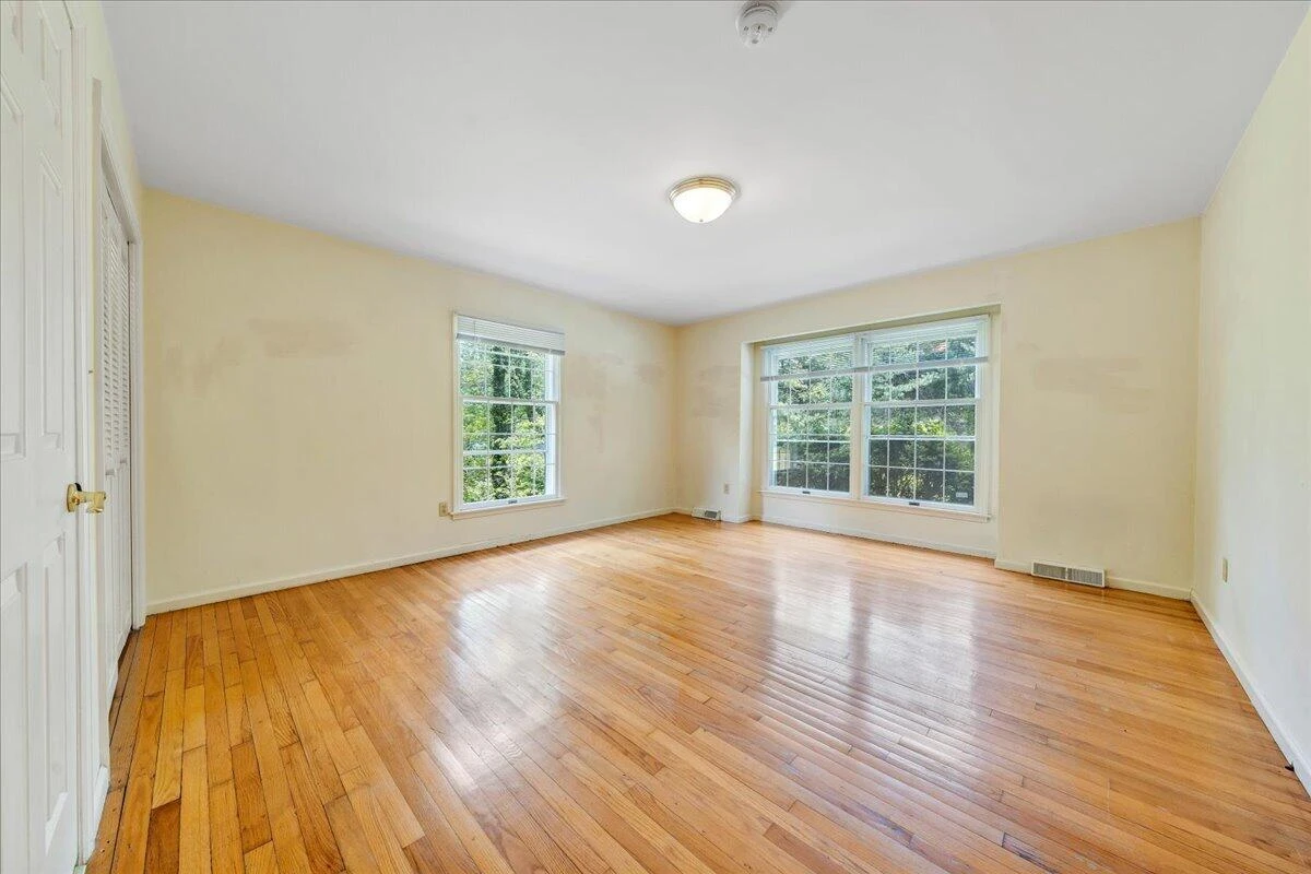 802 Oakwood DR - Photo 23