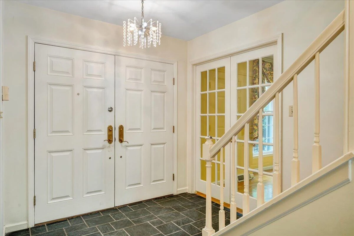 802 Oakwood DR - Photo 24