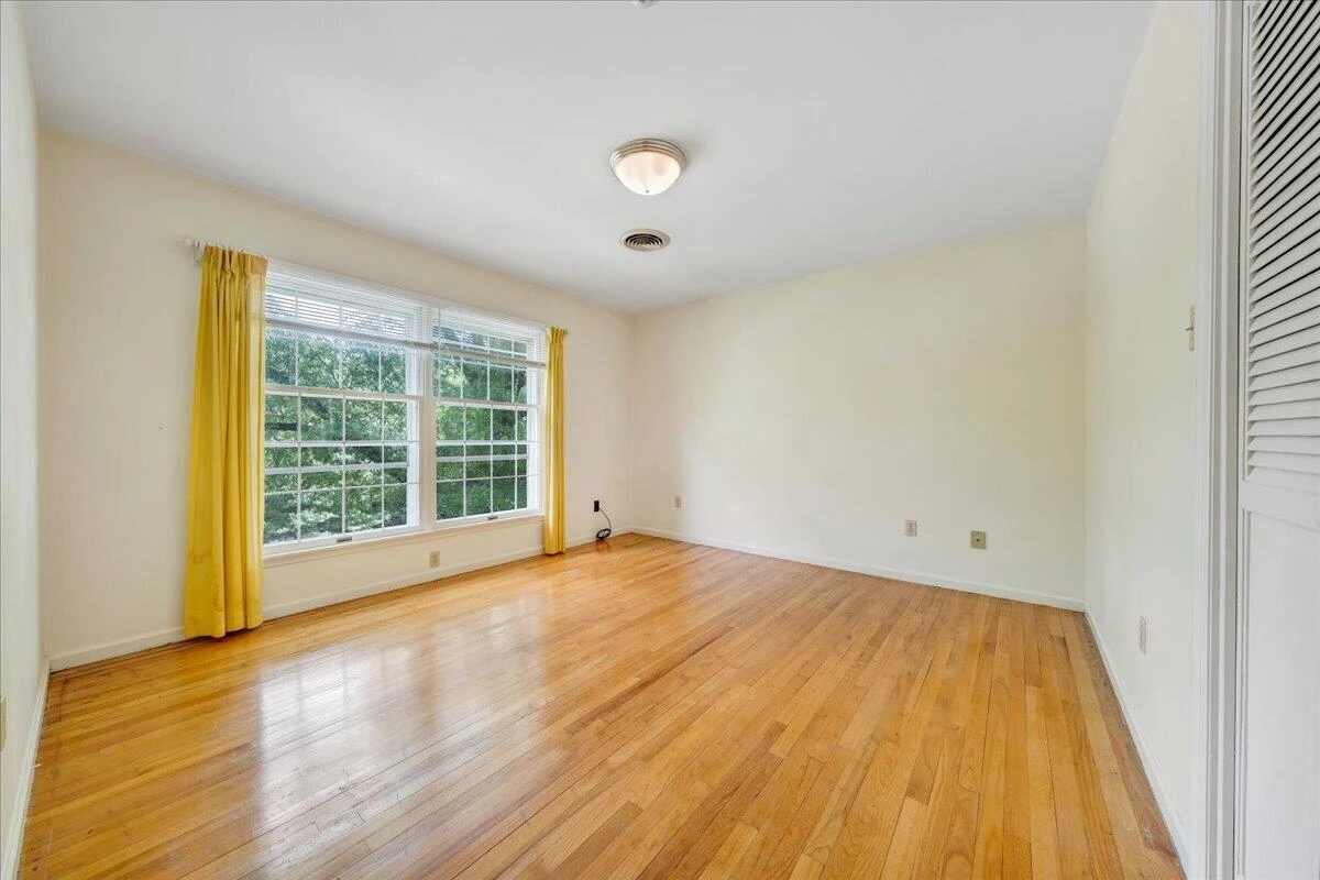 802 Oakwood DR - Photo 26