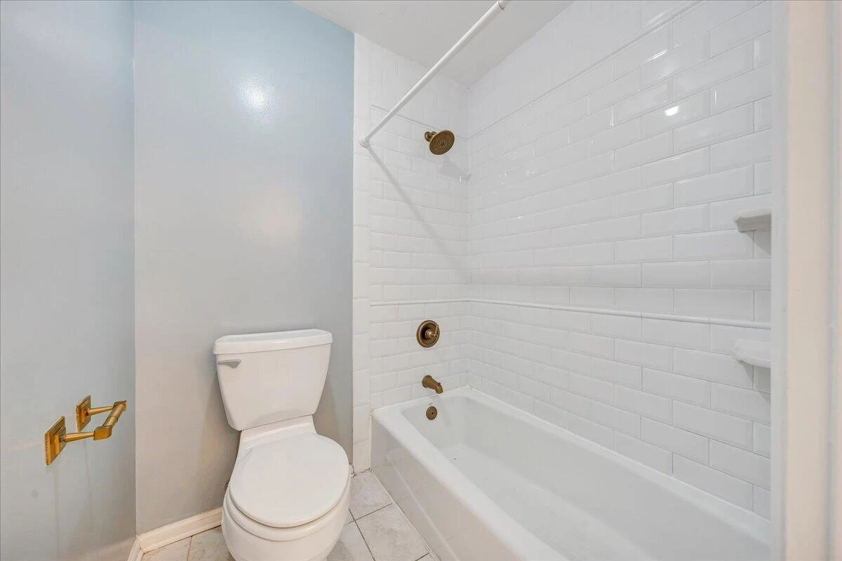802 Oakwood DR - Photo 28