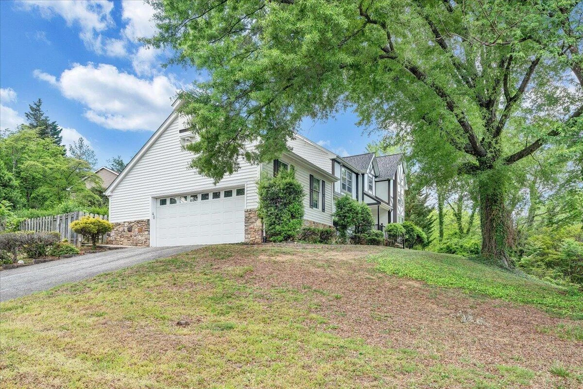 802 Oakwood DR - Photo 48