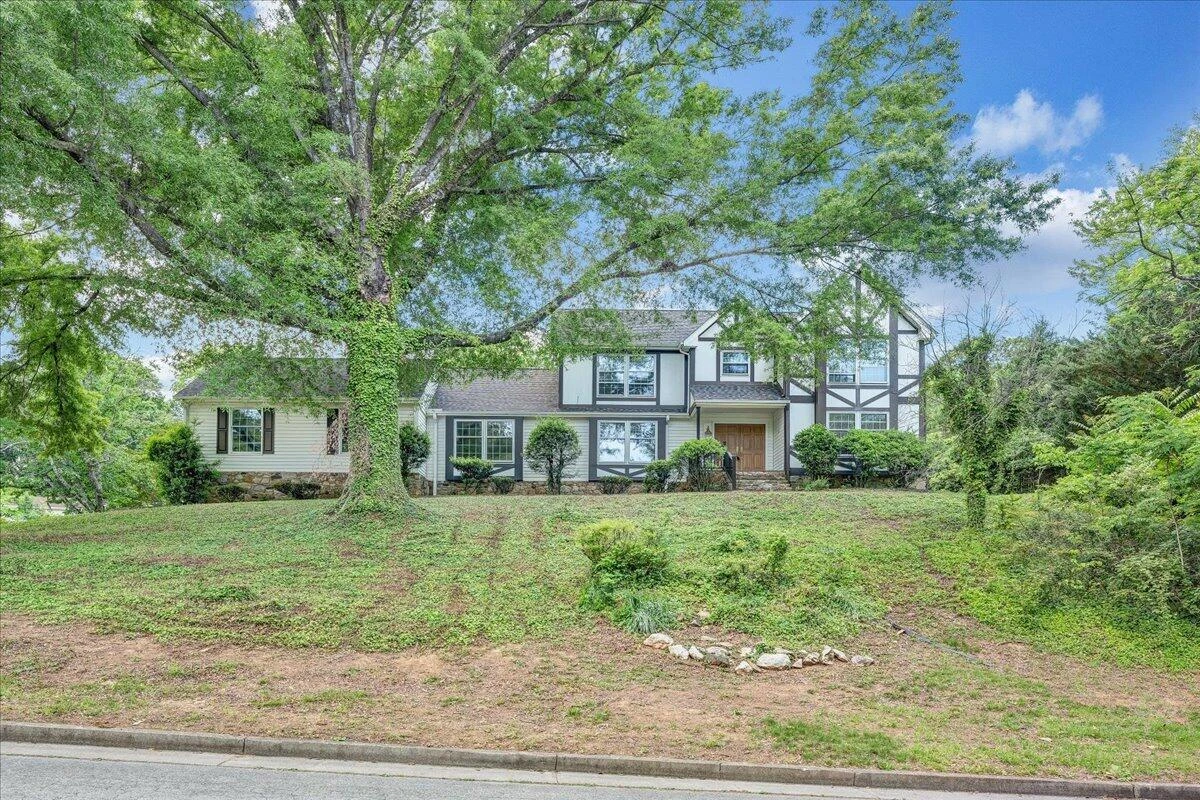 802 Oakwood DR - Photo 51