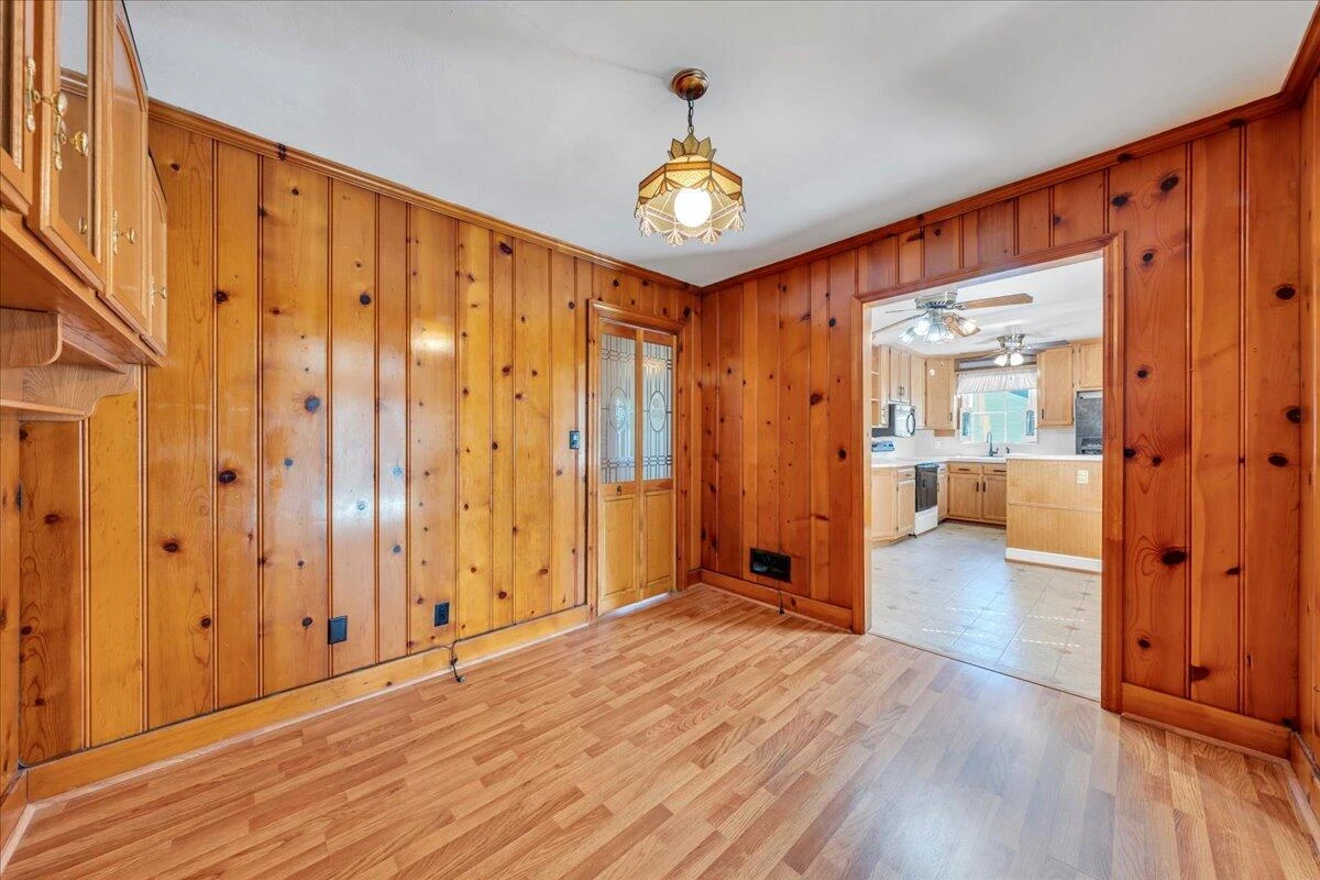 918 Whitney AVE - Photo 16