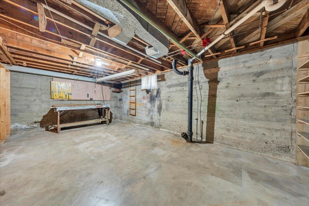 918 Whitney AVE - Photo 35